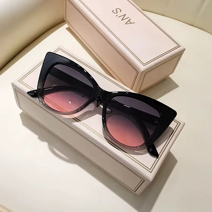 2026 New Style Women'S Cat'S Eye Box Simple Gradient Color Matching Sunglasses-Joker Fashion Glasses