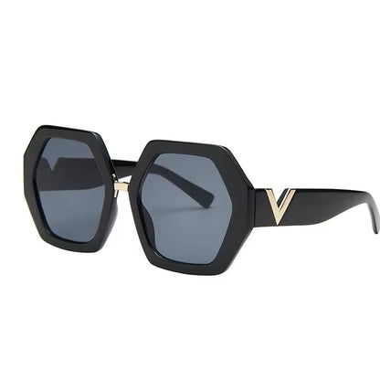 2025 Luxury Square Sunglasses Ladies Fashion Glasses Classic Brand Designer Retro Sun Glasses Women Sexy Eyewear Unisex Shades